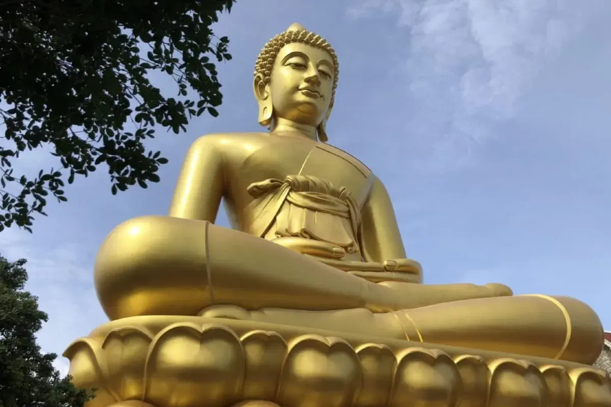 BKK Historical Temples & Hidden Bar - Image 1